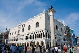 Secrets itineraries in the Doge’s Palace